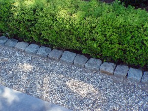 Great Garden Edges With Granite Cobblestone Curb