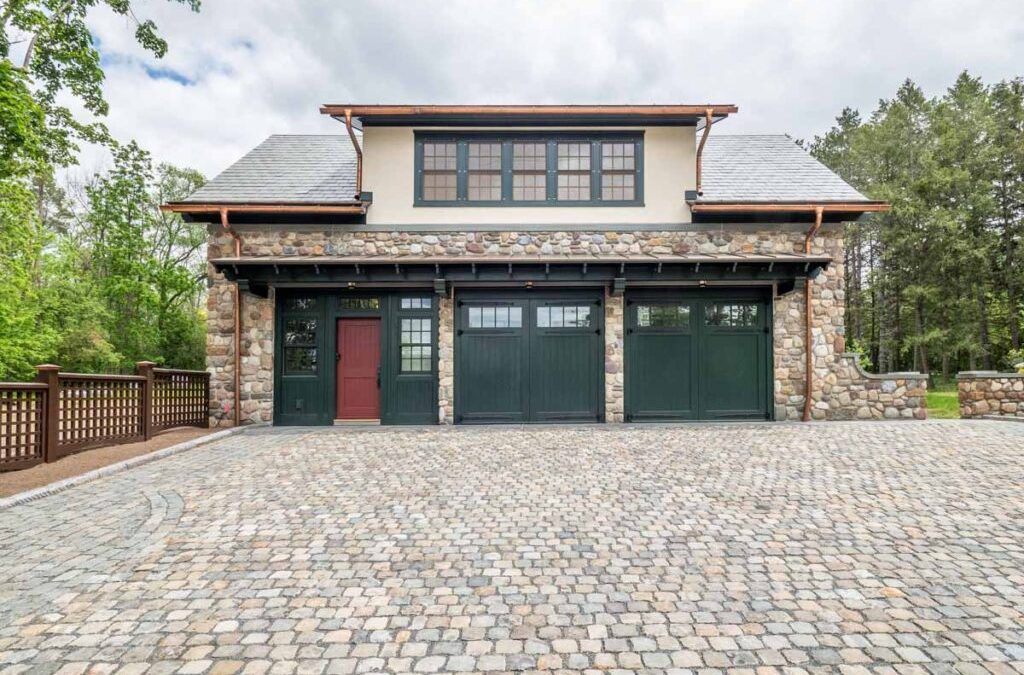 ANTIQUE BELGIAN COBBLESTONE AND RECLAIMED FARM PAVERS FOR NEW YORK HOME